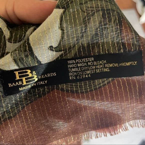 baar beards Italian scarf with reflective silver threads metallic scroll emblem - Picture 4 of 4